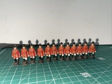 12 Metal Soldiers