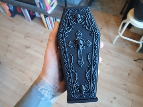Black gothic skull coffin - black,