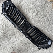 Genuine New Skoda Karoq Front Bumper Upper Radiator Grille 57A853653G C053