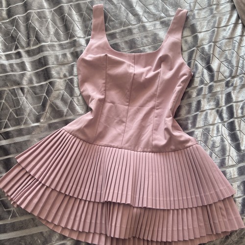 Bnwts large zara pink square - large,