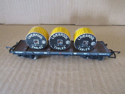 Hornby flat bed wagon with - hornby,