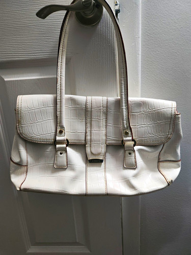 Liz claiborne white croc - claiborne,