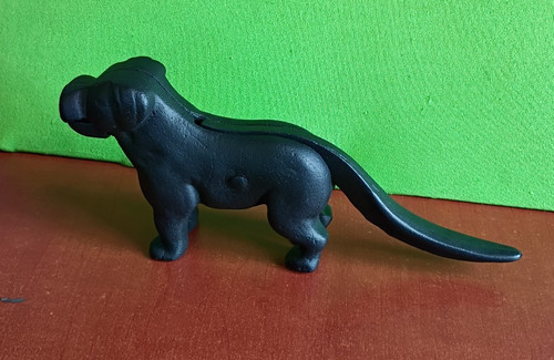 Vintage cast iron black - cast, dog