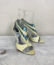 Strutt Couture Elizabeth Cream