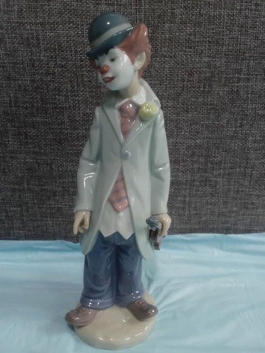 Lladro sam new his box - sam,