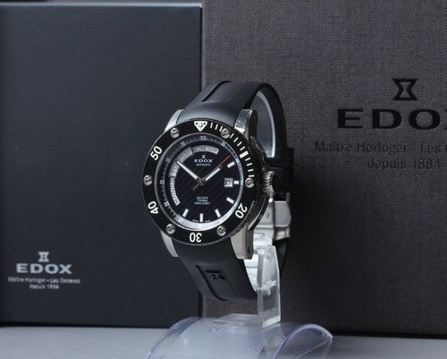 Near mint box - box], class-1