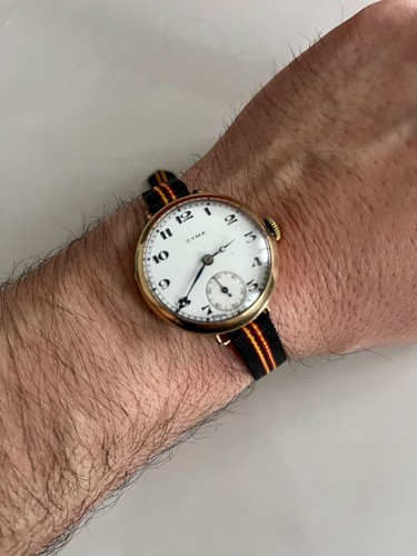 Vintage 9ct gold watch - 9ct, enamel