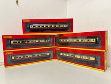 Hornby Rake of Collett Coaches R4685B, R4688A, R4684A, R4686A & R4687 - OO Gauge