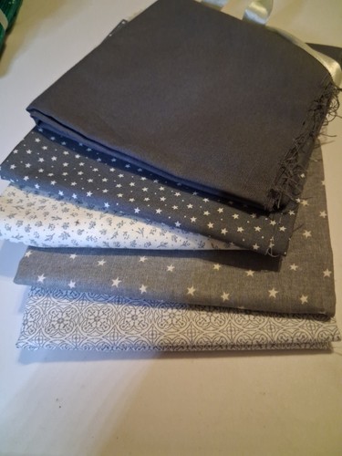 Bundle fat quarters - of,