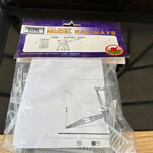 Dapol gauge 76 - oo, plastic