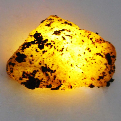 129 natural yellow sapphire - natural,