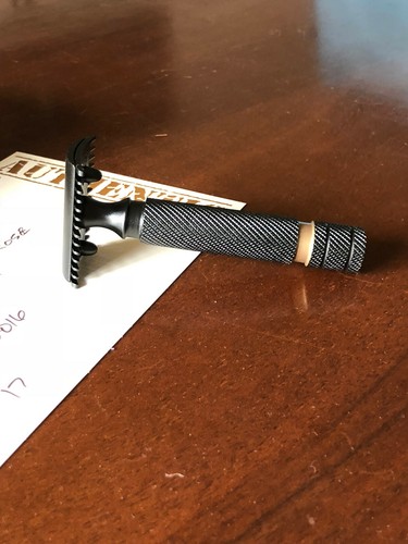 Gillette old type - gillette,
