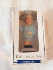 Puckator  platinum Jubilee Dancing Queen Solar Powered Novelty