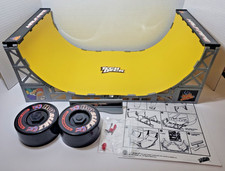 Vintage 1999 mattel hot wheels - hot,