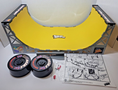 Vintage 1999 mattel hot wheels - hot,