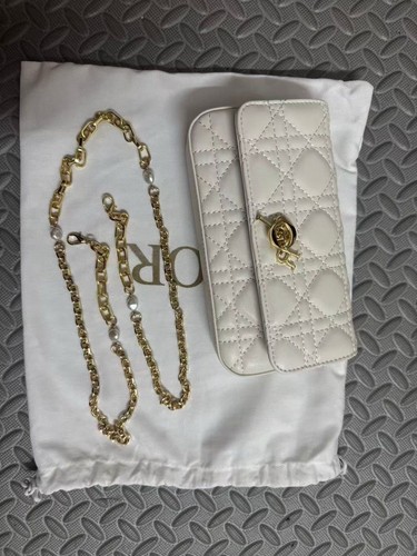 Dior caro pouch latte - caro,