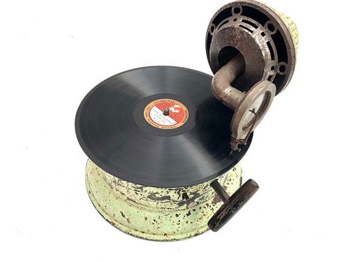 Vintage record player - record, working