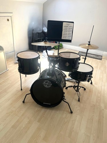 Excellent condition ludwig - excellent,
