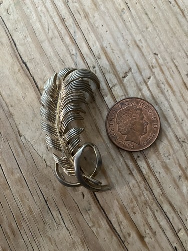Vintage sarah coventry gold - vintage,