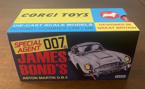Corgi die cast james - die-cast,