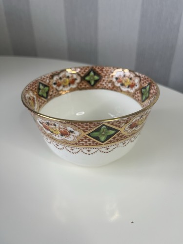 Beautiful vintage gladstone - beautiful,
