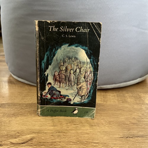 The silver chair puffin - silver, (puffin