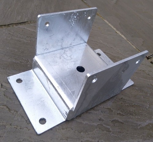 Post holding socket pillar - post,