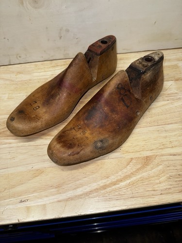 Vintage jointed shoe - vintage,
