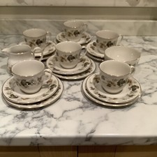 VINTAGE ROYAL DOULTON