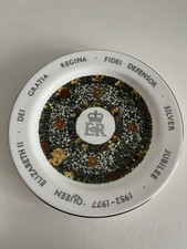 Queen Elizabeth II 2 Silver Jubilee Crown Staffordshire bone china 5.5"plate