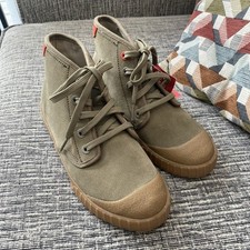 NEW Clarks Boys Cyrus Rise Older Boys Khaki Suede Leather Boots Shoes Uk 4G BNWT