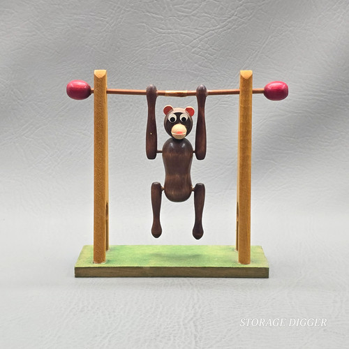 Vtg wooden acrobat brown - vtg,