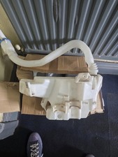 LAND ROVER DISCOVERY SPORT L550 WINDSCREEN WASHER BOTTLE TANK BJ3217B613BE 2016
