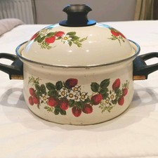 Vintage Enamel casserole pot +