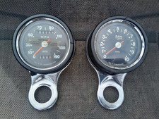 TRIUMPH = T120 T150 T140 = SMITHS SPEEDO / REV COUNTER.