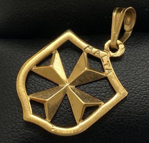 9ct gold maltese cross pendant - cross,