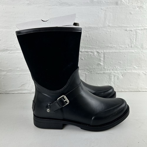 Brand new ugg sivada - new,