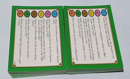 200 cards trivial pursuit - cards,