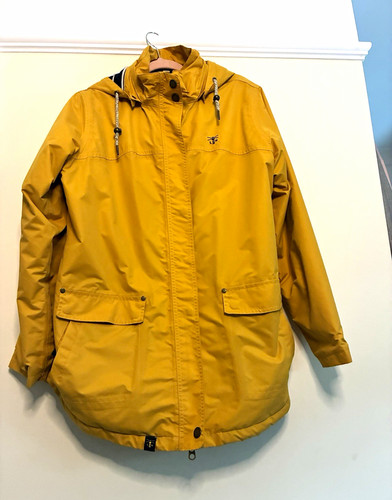 Lighthouse yellow waterproof - lighthouse,