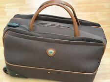 IT Luggage (Landor and Hawa designed) Wheeled Trolley Bag, excellent condition