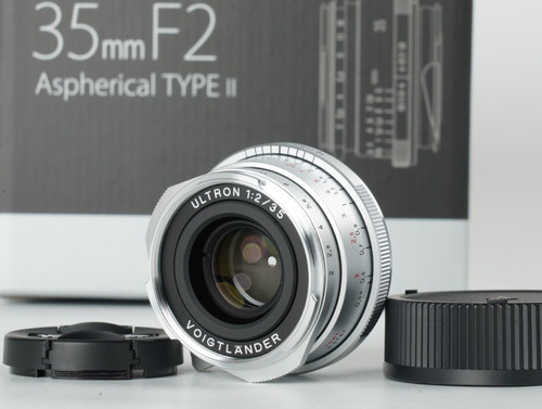 Near mint voigtlander ultron - [near,