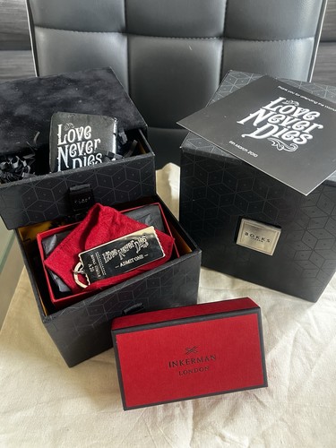 Love never dies world - love, premiere