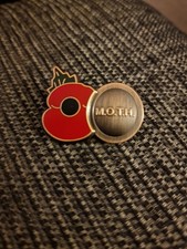 Poppy And MOTH (Memorable Order Of Tin Hats) Metal Badge
