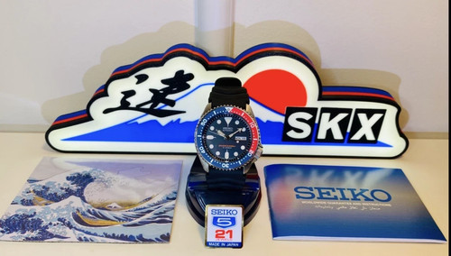 Seiko skx009j1 with display - with,