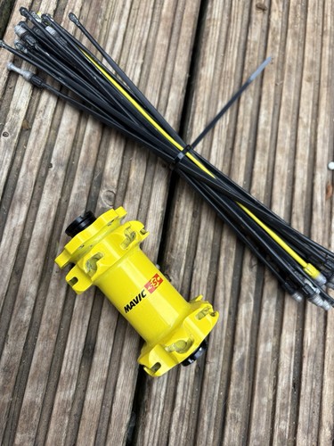 Mavis deemax pro hub and - deemax,