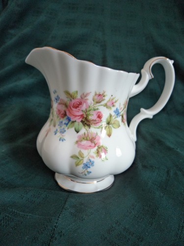 Vintage royal albert moss - vintage,