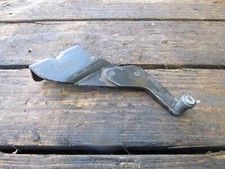 FORD TRANSIT MK6 MINIBUS N/S SIDE LOADING DOOR LOWER ROLLER BRACKET 2001 - 2006