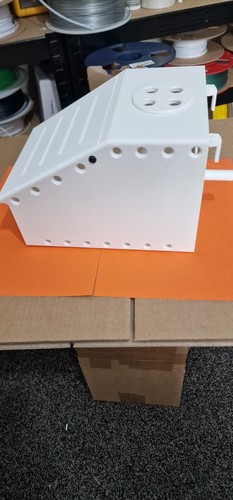Desk top budgie nest - desk, box