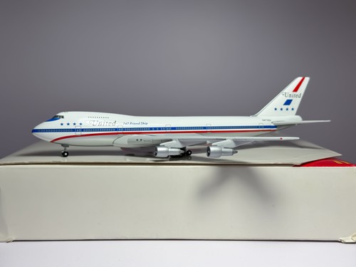 United airlines boeing - united,