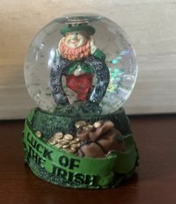 Luck of the Irish Leprechaun Snow globe